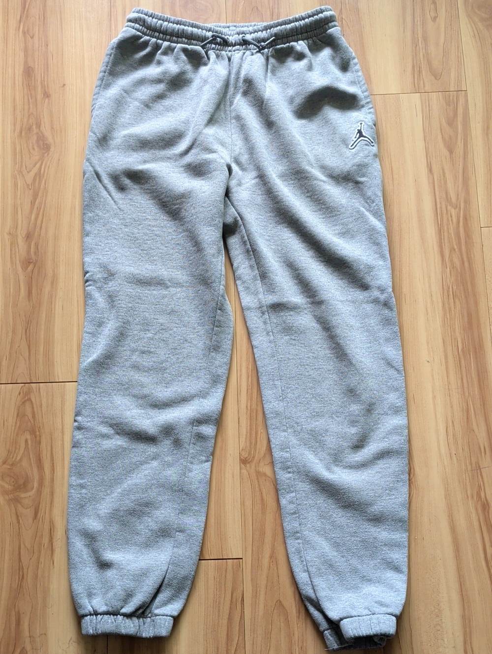 Gray Kids Sweatpants with Jumpman Logo